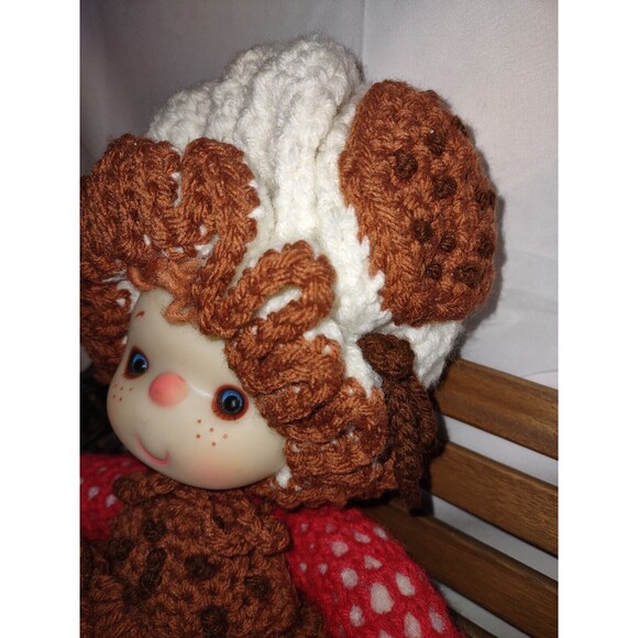 Vintage Crocheted Strawberry Shortcake 16in Doll Chocolate Chip Ice Cream - Picture 2 of 14